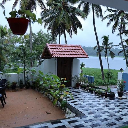 Kovalam Lake View Villa Vellayani Exterior foto